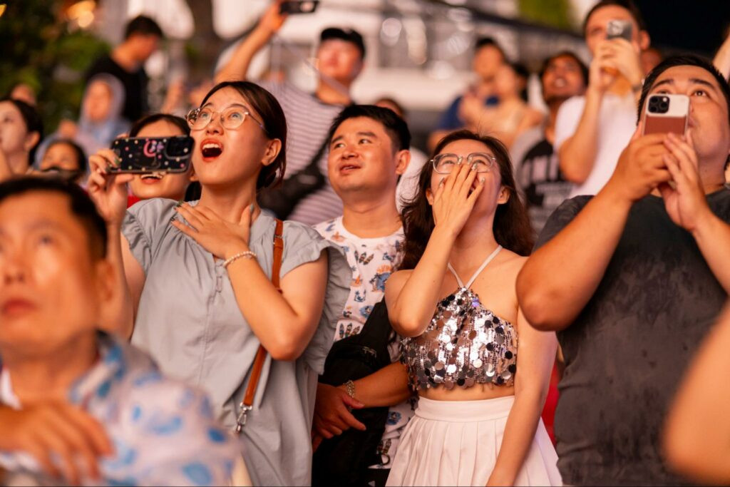 A roof-lifting close to a cinematic set