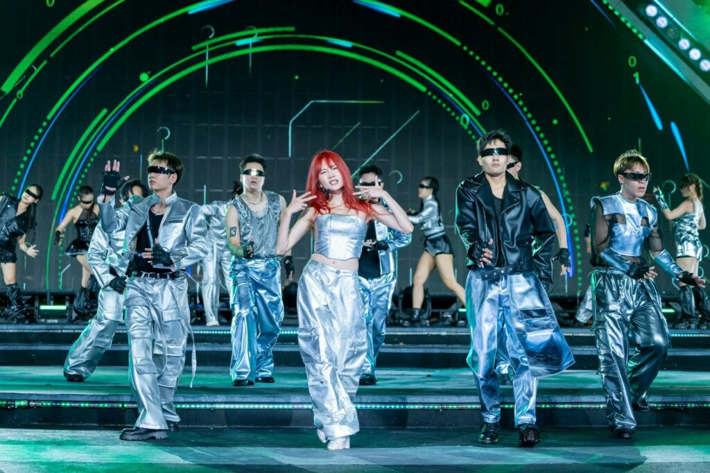 K-pop mashup lighting up the stage